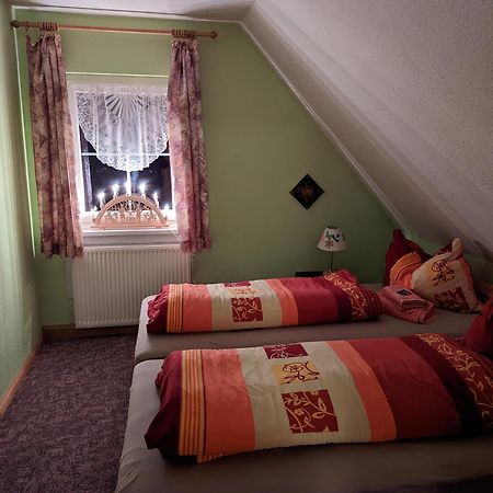 Ferienhaus Ferien Am Waldrand アルテンベルク エクステリア 写真