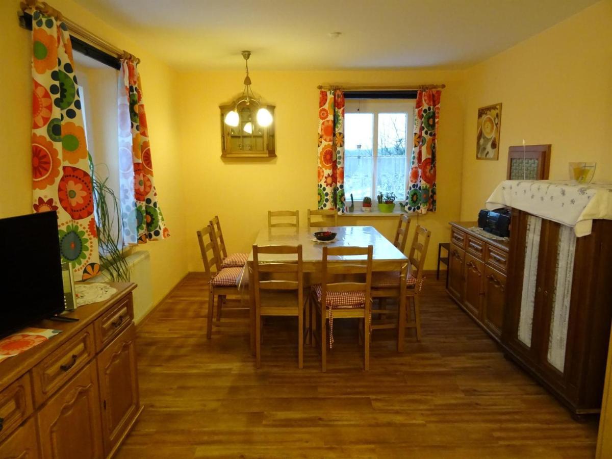 Ferienhaus Ferien Am Waldrand アルテンベルク エクステリア 写真